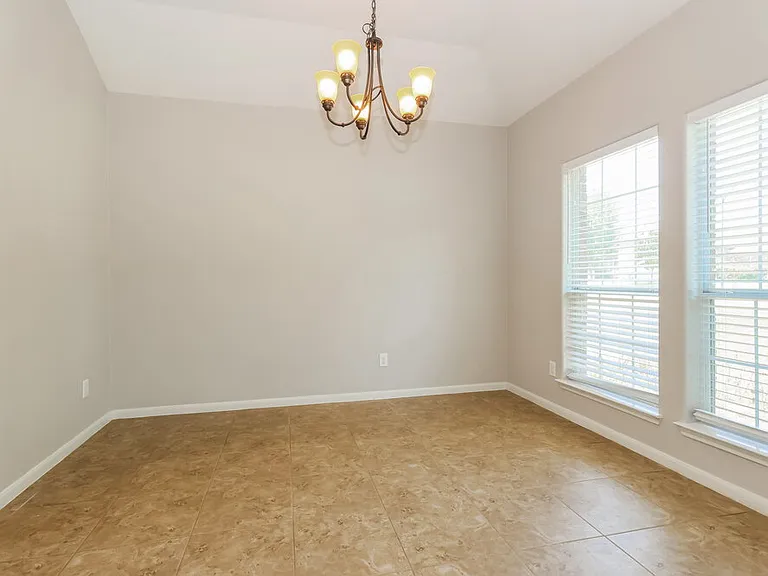 18415 Sunrise Maple Dr — Photo 4
