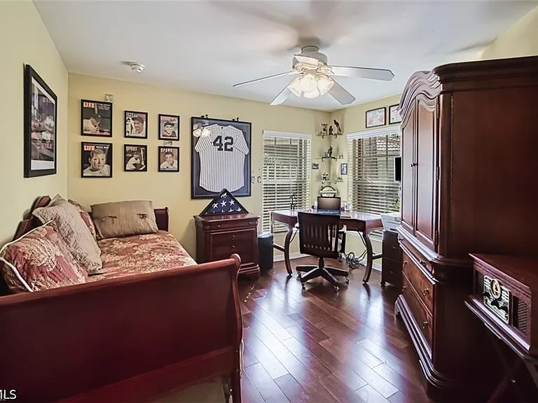 10092 Oakhurst Way — Photo 3