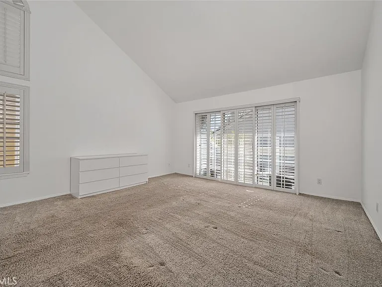 620 Holbrook Ct — Photo 42