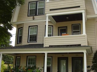 392 Park Rd #1, West Hartford, CT 06119