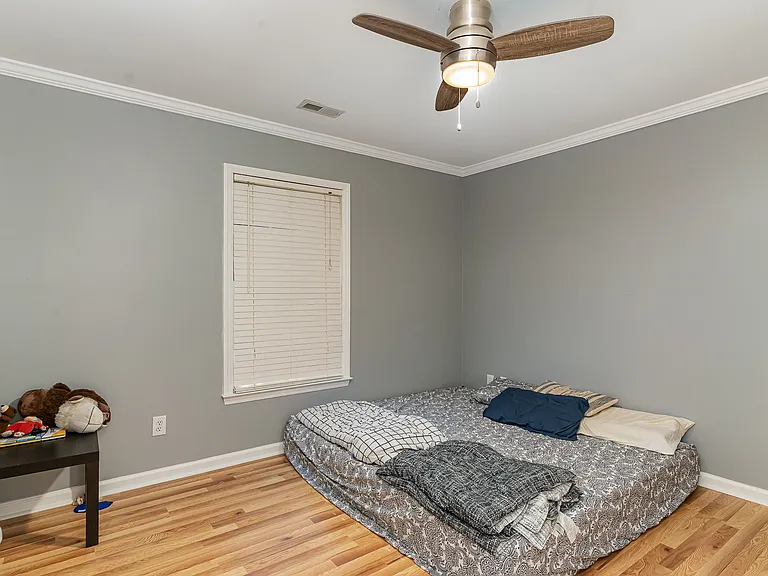 203 Brook Creek Dr — Photo 13