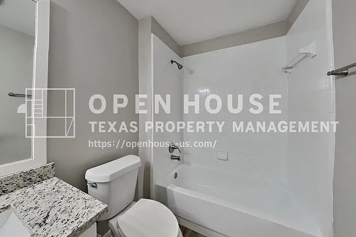 12827 Deer Cove Ln — Photo 18