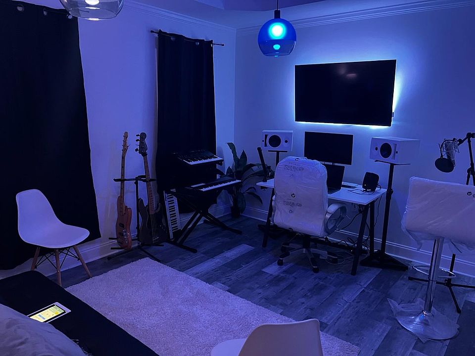 1st image of 905 Blackwell Rd Suite 513