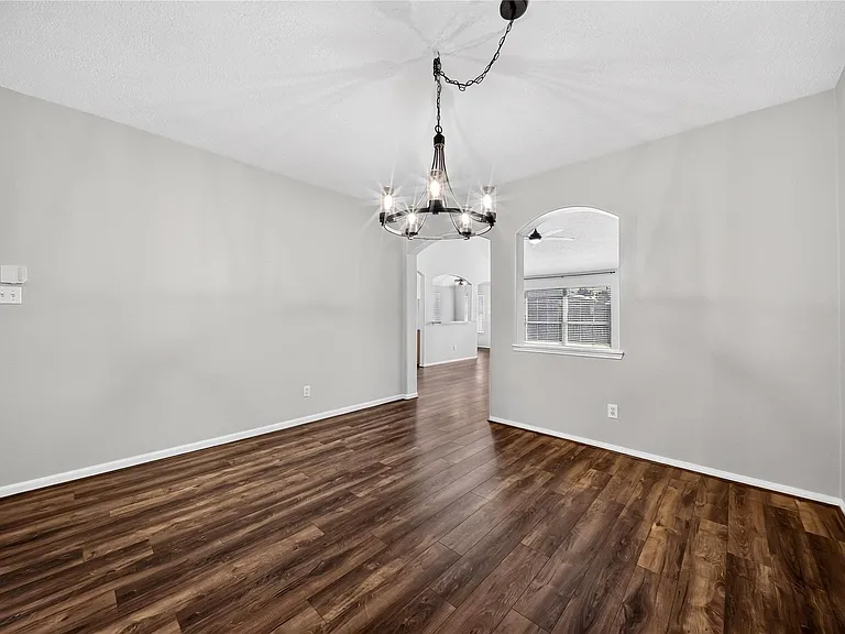 20515 Spring Bluff Ln — Photo 10
