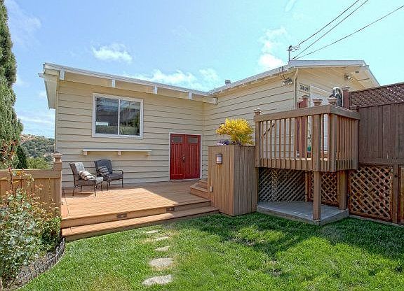 2nd image of 3639 Hillcrest Dr