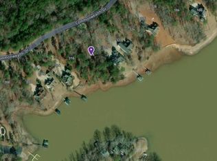 318 Commonwealth Dr, Ninety Six, SC 29666