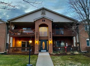 9692 Sawgrass Ct, Belleville, MI 48111