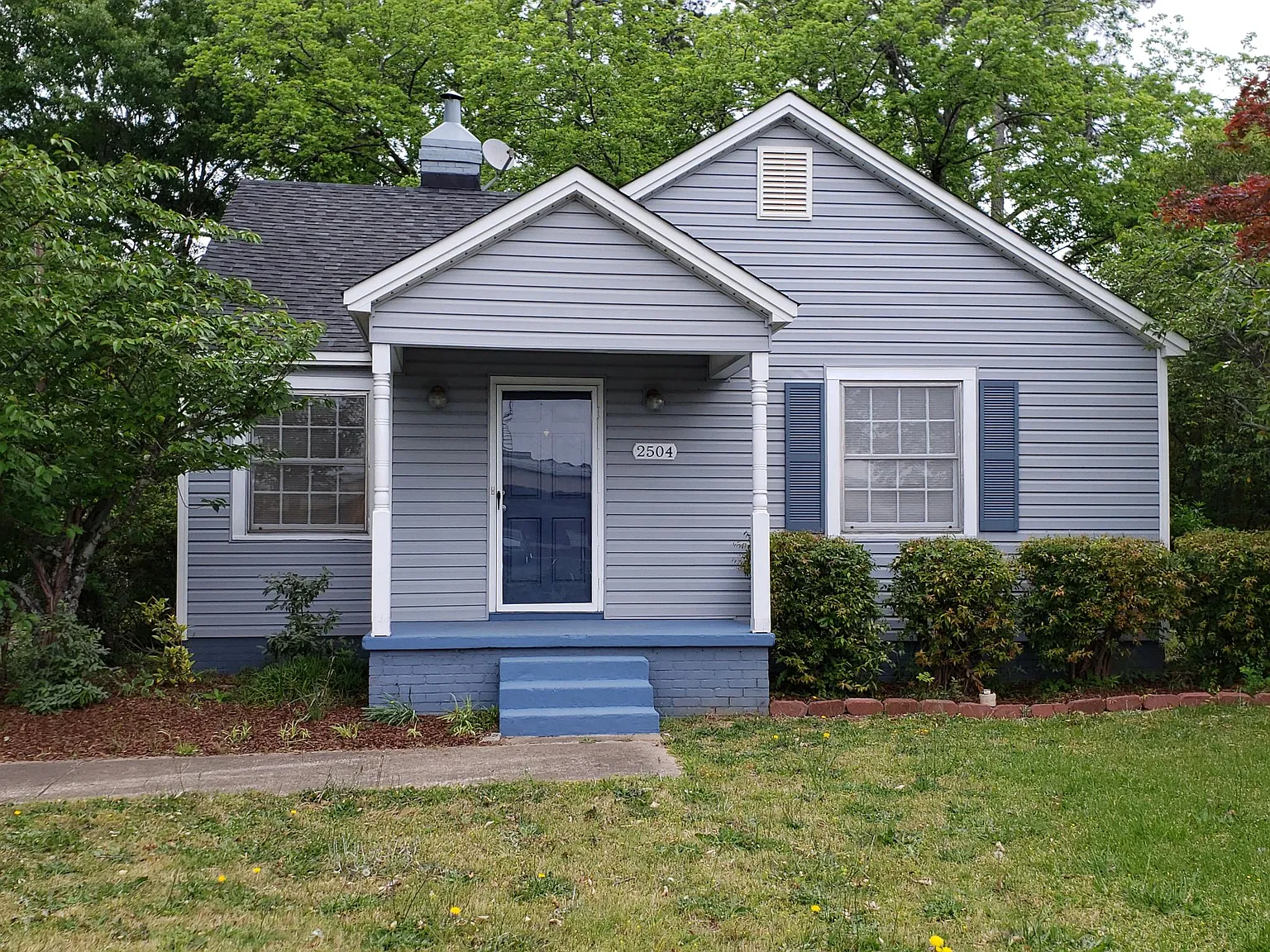 2 bed, 980 sqft, $1,350 — Photo 1