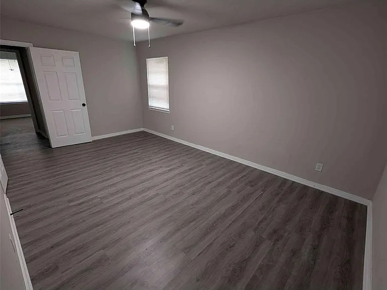 10922 Lockgate Ln — Photo 13