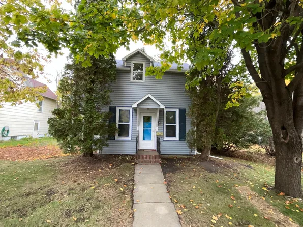 915 Cedar St, Alexandria, MN 56308