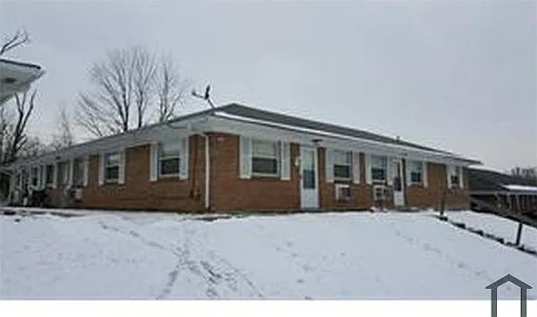 4385 Fair Oaks Rd — Photo 2