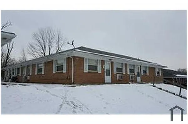 Building Photo - 4385 Fair Oaks Rd