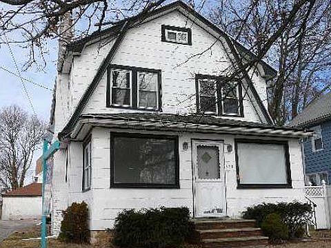 1st image of 835 Newton Ave