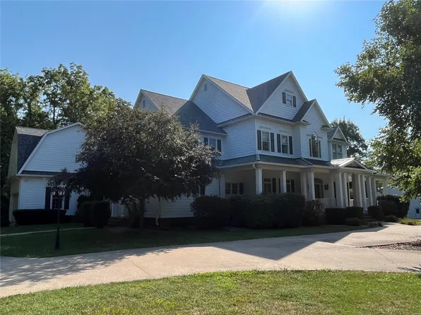 200 Head Ln, Hannibal, MO 63401