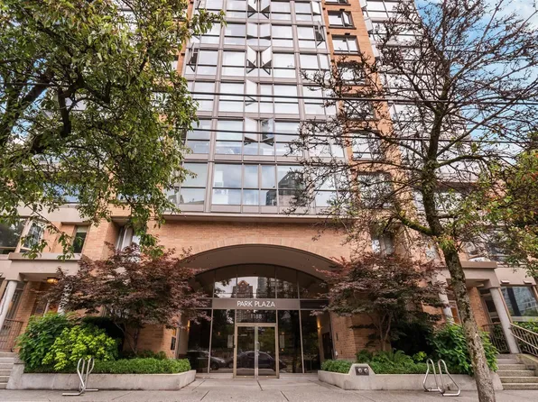 1188 Richards St #2203, Vancouver, BC V6B 3E6