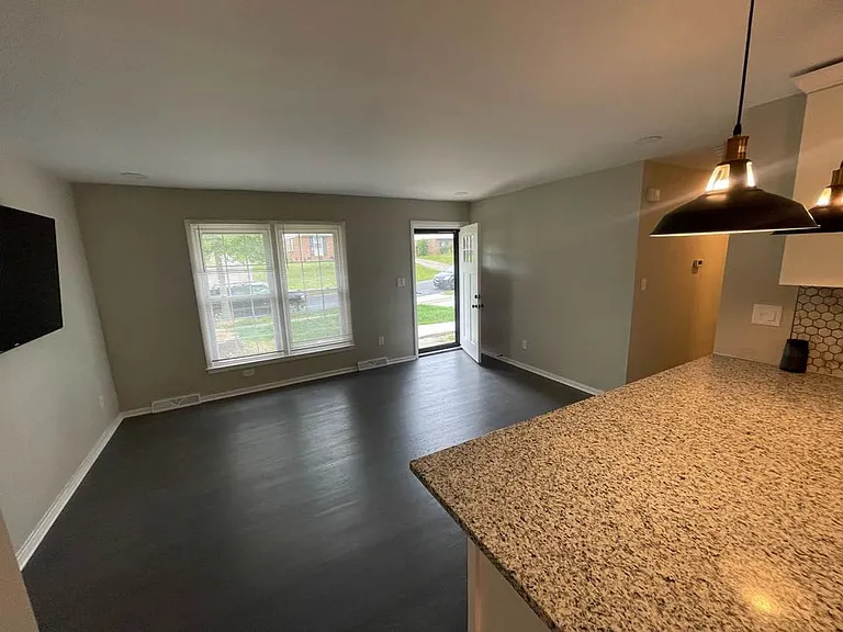 3400 Cricketeer Dr — Photo 9