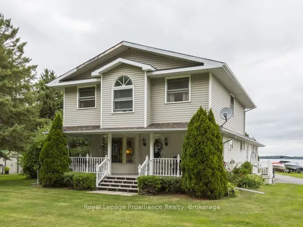 11438 C Loyalist Pkwy N, Prince Edward County, ON K0K 2T0