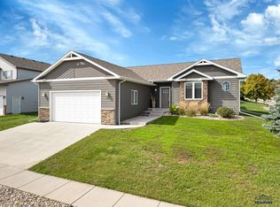 173 Savoy Cir, Rapid City, SD 57701