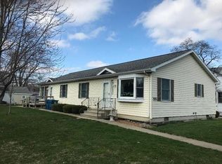 106 E Seminole St #B, Dwight, IL 60420