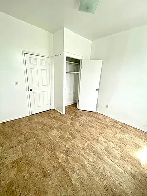 Rented by Brickview NYC Realty NYV LLC | media 6