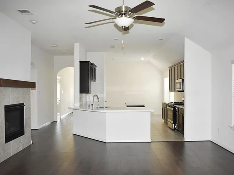 816 Joaquin Way — Photo 8