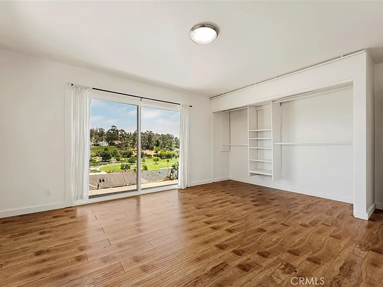 23932 Flores Ave — Photo 6