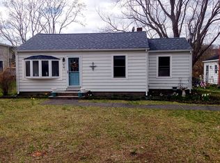 38 Roosevelt Blvd, East Patchogue, NY 11772