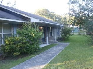 62 Pine Grove Rd, Beaufort, SC 29906