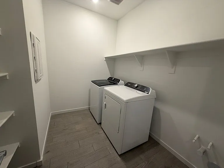 17410 W Eva St — Photo 12