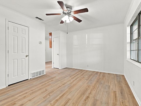2nd image of 704 Pershing Dr