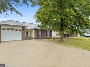 319 Tyson Glen Dr, Warner Robins, GA 31088