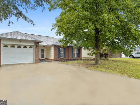 319 Tyson Glen Dr, Warner Robins, GA 31088