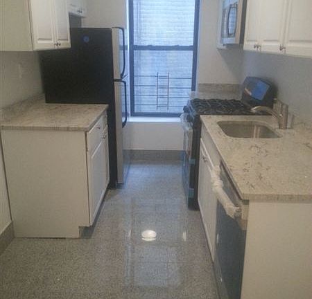 230 Ocean Pkwy (E6) D