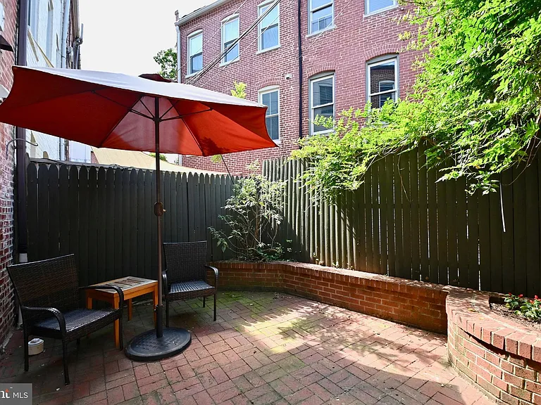 639 Massachusetts Ave NE #1 — Photo 20