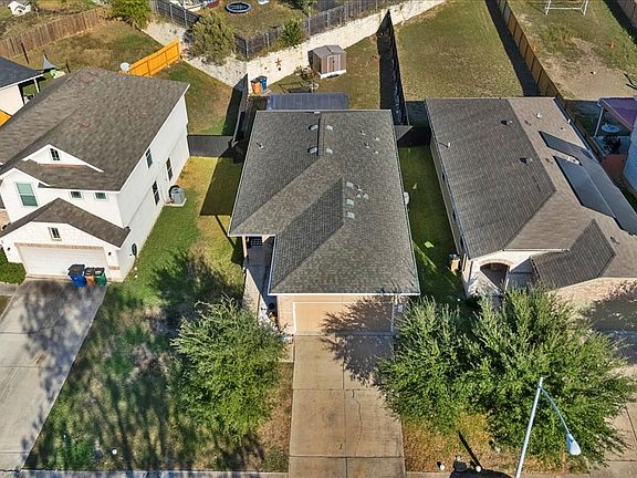 4th image of 8824 Southwick Dr