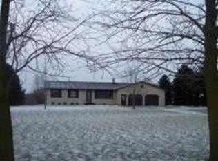9743 W Taft Rd, Saint Johns, MI 48879