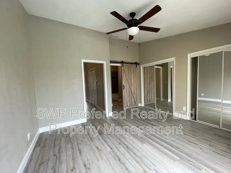 2 bed, 1.5 bath, 1000 sqft, $1,495 — Photo 2