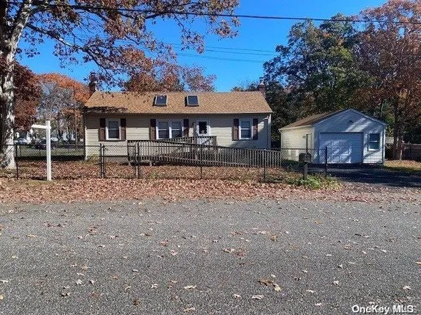 73 Abner Drive, Farmingville, NY 11738