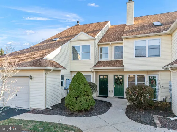 7327 Sauerkraut Ln #B, Macungie, PA 18062