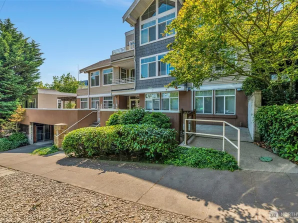 611 Highland Drive #402, Seattle, WA 98109