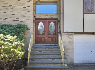 442 Marlboro Rd, Englewood, NJ