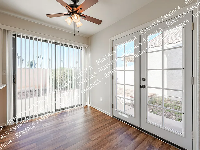 1902 N Barkley #7 — Photo 8