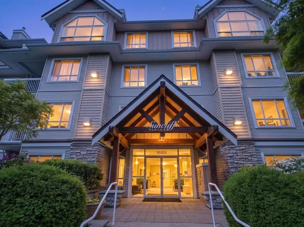 1685 152a St #201, Surrey, BC V4A 9Y1