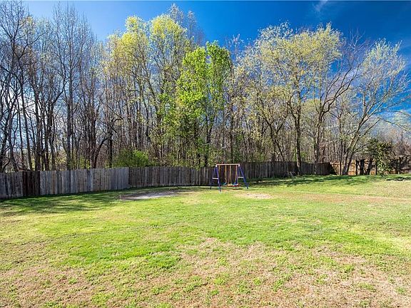 5th image of 7381 Oak Bucket Rd