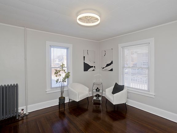 4th image of 70 Ottawa St #68