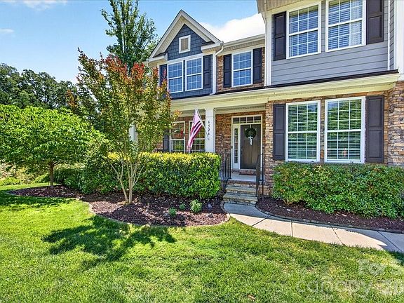 2nd image of 6526 Alba Rose Ln