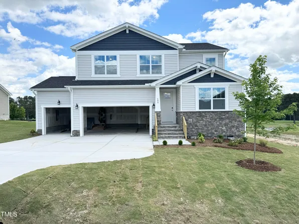 608 Barbour Farm Ln, Four Oaks, NC 27524