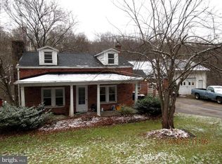 3134 Graydon Rd, Glen Rock, PA 17327