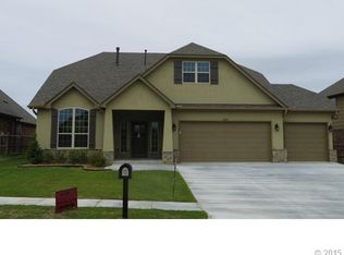 2626 N 17th St, Broken Arrow, OK 74012