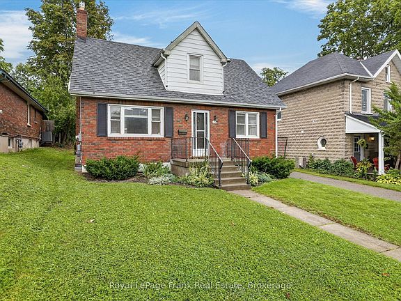 3rd image of 174 Sophia St